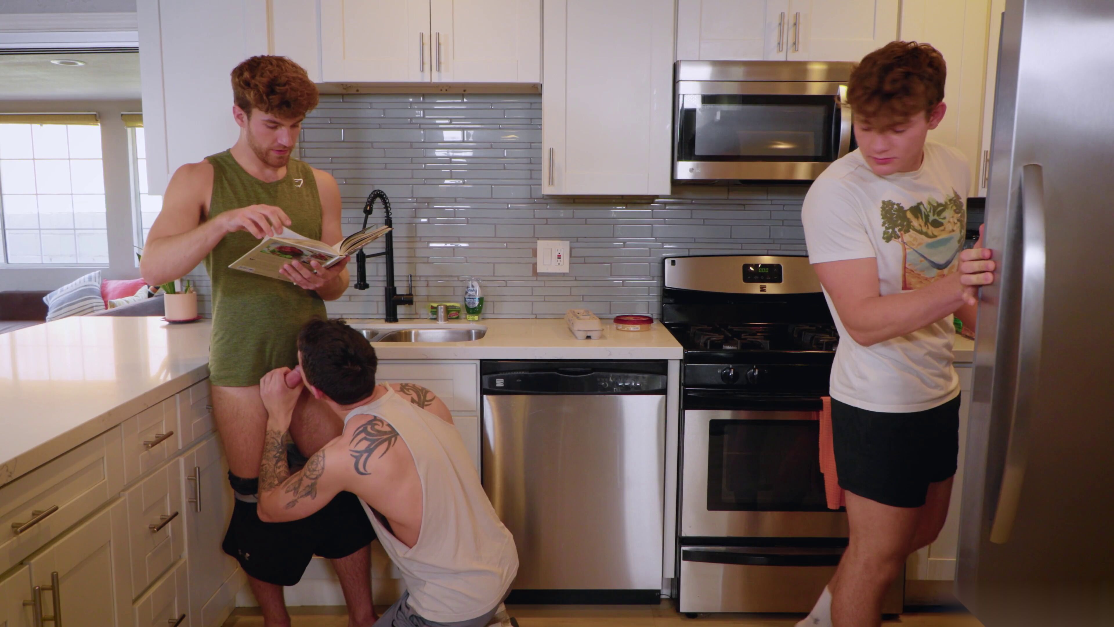Free Gay Live Cam Thruple